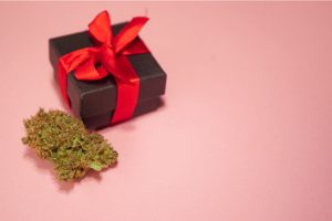 10 Best Weed Gifts for Your Stoner Friends